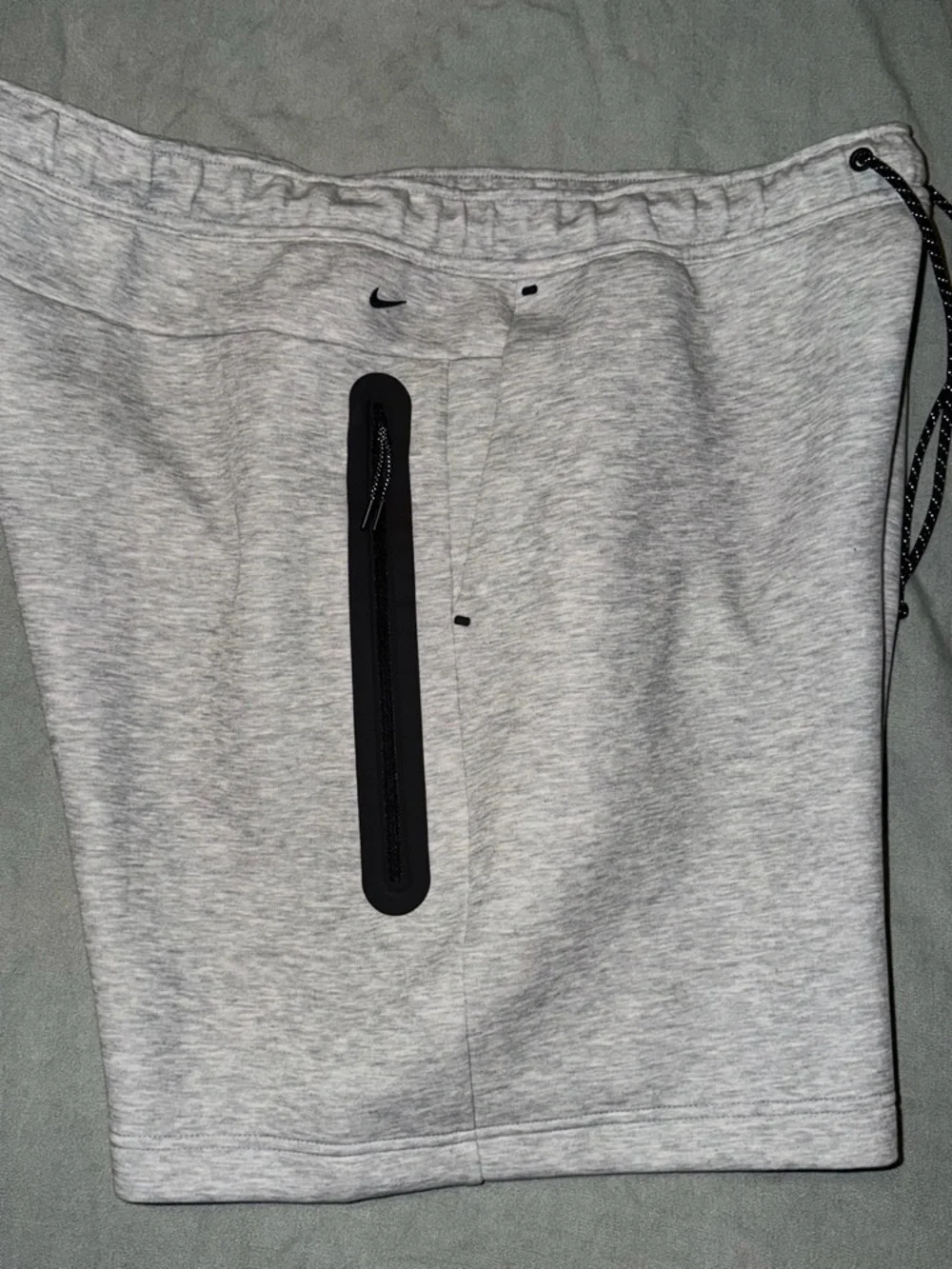 Nike mens tech